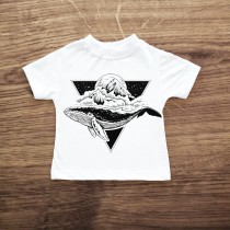 Camiseta curta baleia infantil