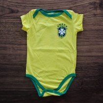 Body curto amarelo Brasil